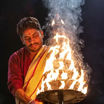 Luxury spiritual experience in Banaras featuring the sacred Ganga Ghat and traditional evening Ganga Aarti